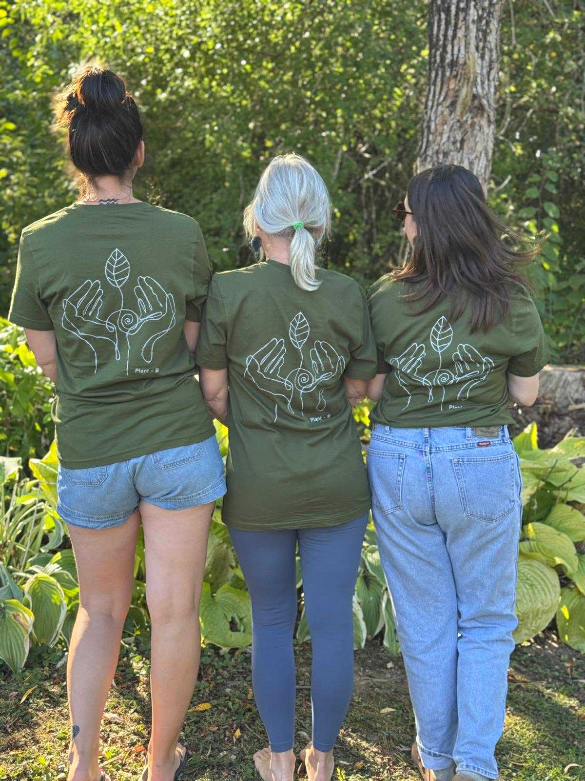Short sleeve tee in olive green